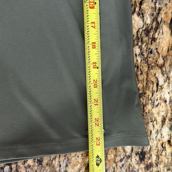 DKNY Light Fatigue Color Mesh Long Sleeves Keyhole Top Size M - Picture 9 of 10